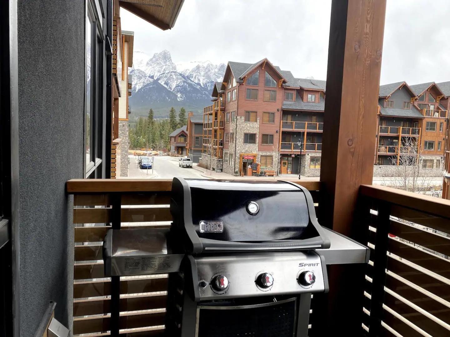 Luxury Unit In The Heart Of Canmore Zewnętrze zdjęcie