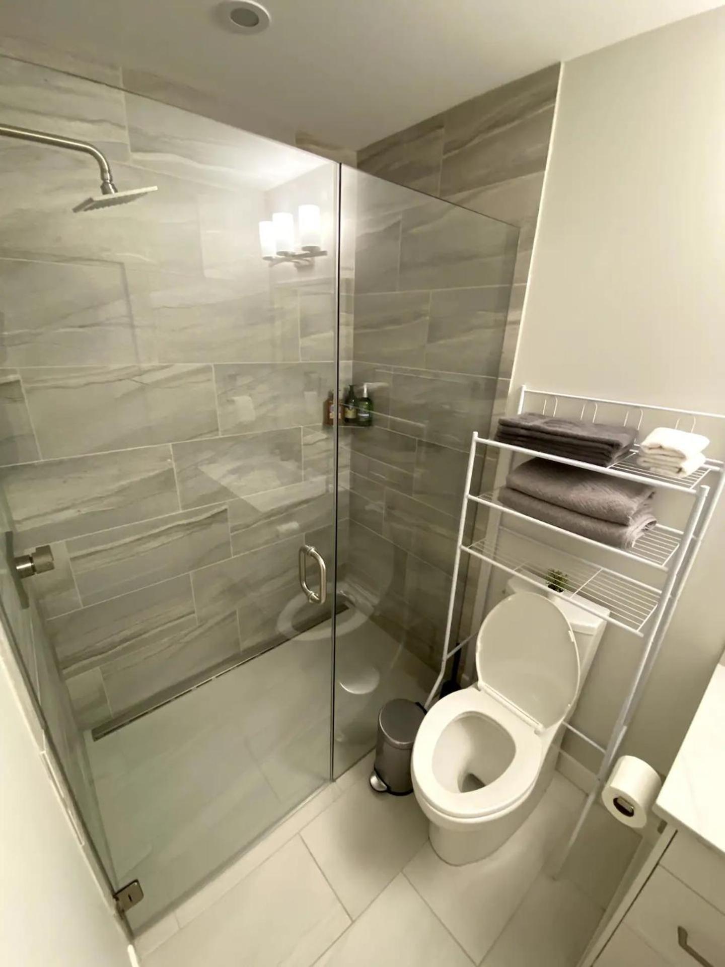 Luxury Unit In The Heart Of Canmore Zewnętrze zdjęcie