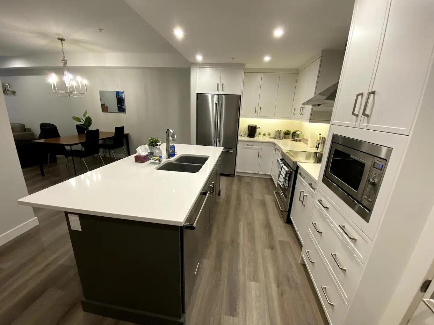 Luxury Unit In The Heart Of Canmore Zewnętrze zdjęcie