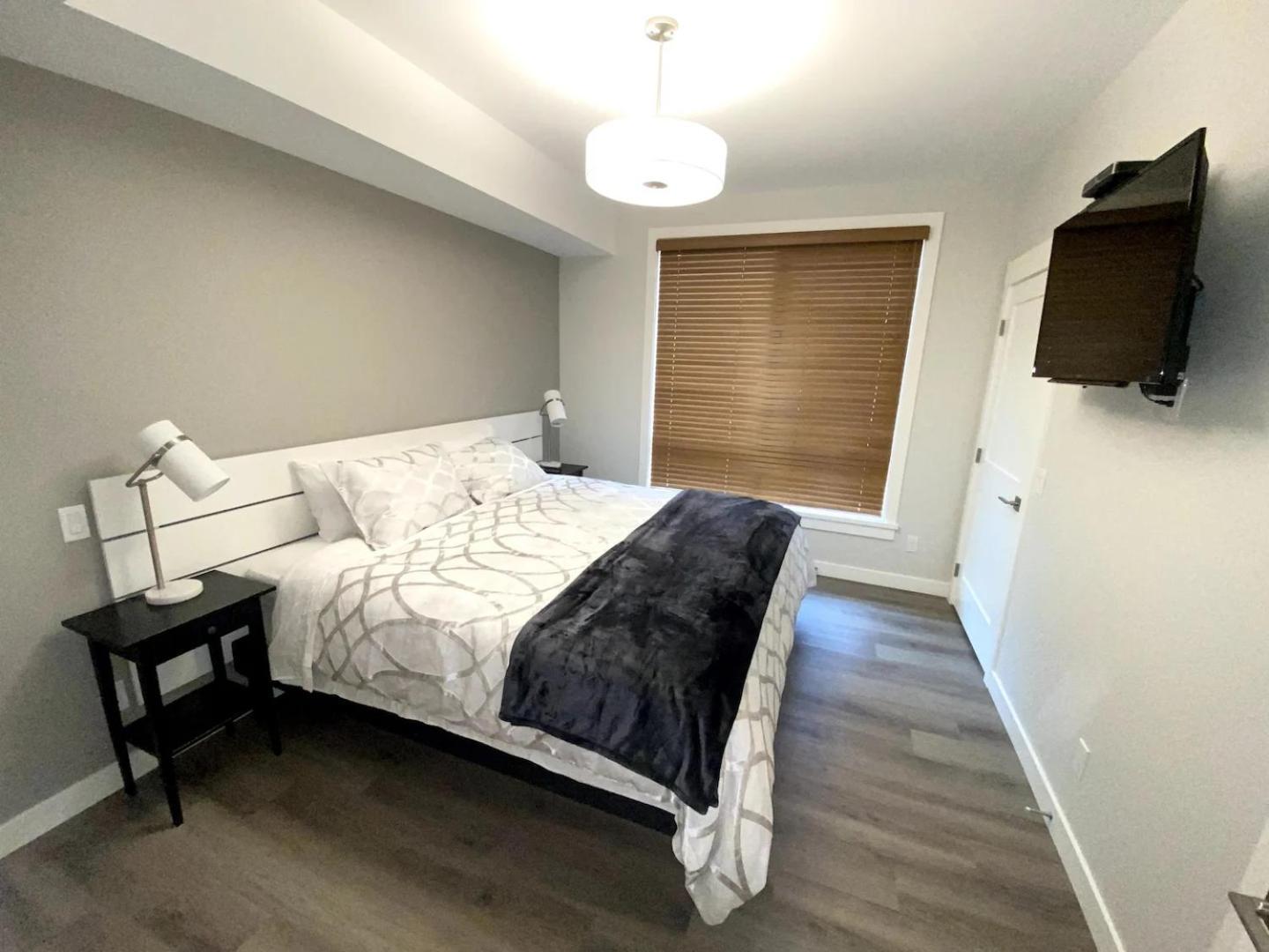 Luxury Unit In The Heart Of Canmore Zewnętrze zdjęcie